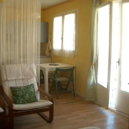Apartment Confortable Avec Balcon - Amelie-les-bains, Pres Des Thermes Et Parking - Fr-1-703-35 Amelie-les-Bains-Palalda